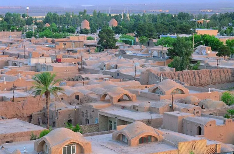 بررسی طرح ویژه بافت تاریخی-فرهنگی شهر زواره در کمیته فنی شورای عالی شهرسازی و معماری