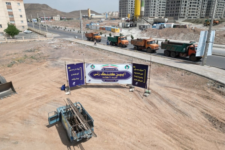 گزارش تصویری آغاز عملیات اجرایی ساخت ۱۲ مدرسه در شهر جدید پرند