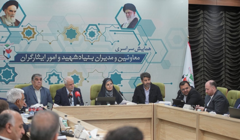 تأکید وزیر راه و شهرسازی بر اجرای بخشنامه‌های تأمین مسکن ایثارگران 