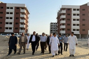 بازدید اعضای کمیسیون عمران مجلس شورای اسلامی از شهر جدید تیس