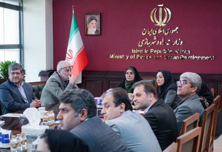 کاهش مصرف انرژی و سازگاری با محیط زیست با نشان ملی «سرو سبز»