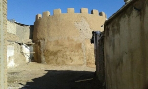 حمایت شرکت بازآفرینی شهری ایران از احیای بنای تاریخی برج و باروی زنجان  