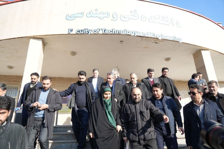 بازدید وزیر راه و شهرسازی از آزمون ورود به حرفه مهندسان در استان اردبیل