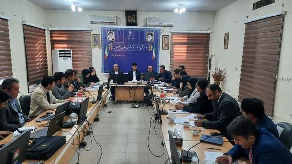 برگزاری نشست ۹ ساعته بررسی طرح‌های حمایتی مسکن تمامی شهرستان‌های استان اصفهان