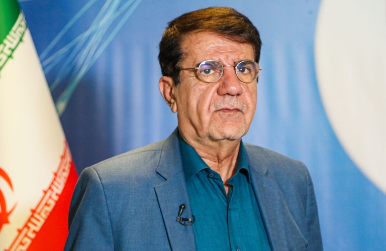 برنامه‌ریزی برای تکمیل و تحویل ۷ بیمارستان در سال آینده / طرح توسعه ضلع شرقی حرم حضرت معصومه(س) تکمیل شد