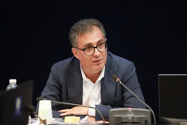 تمرکز بر پیش‌نگری و پیش‌گیری از گسترش سکونتگاه‌های غیررسمی در برنامه‌های بازآفرینی شهری