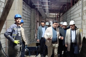 بازدید معاون وزیر راه و شهرسازی از بیمارستان ۲۲۰ تختخوابی سلماس