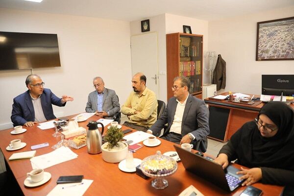 بازنگری خدمات شرکت بازآفرینی شهری ایران برای توسعه دولت الکترونیک
