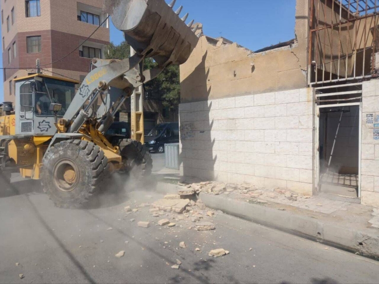 ارتقای خدمات شهری ، آزادسازی پلاک‌های معارض و تعریض معابر بافت فرسوده صالحیه