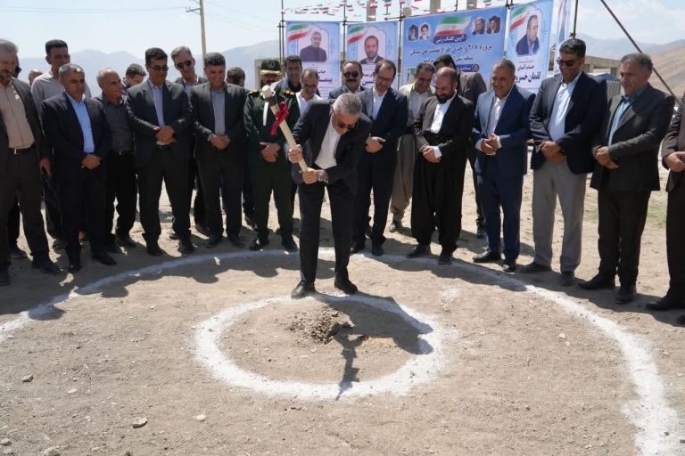 برگزاری آیین کلنگ زنی پروژه ۲۱۸ واحدی طرح نهضت ملی مسکن پیرانشهر